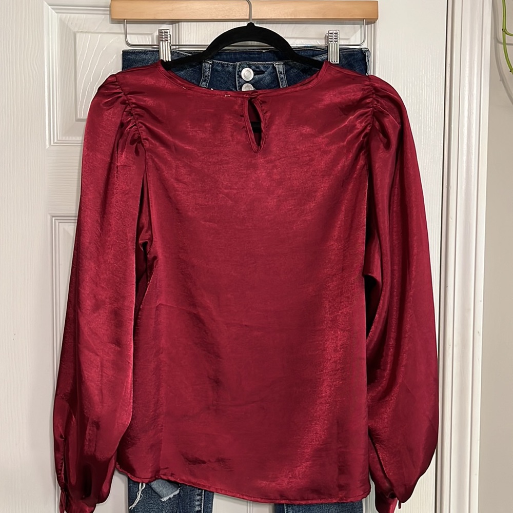 Vine & Love Burgundy Long Sleeve Blouse Women’s Small - Picture 10 of 12